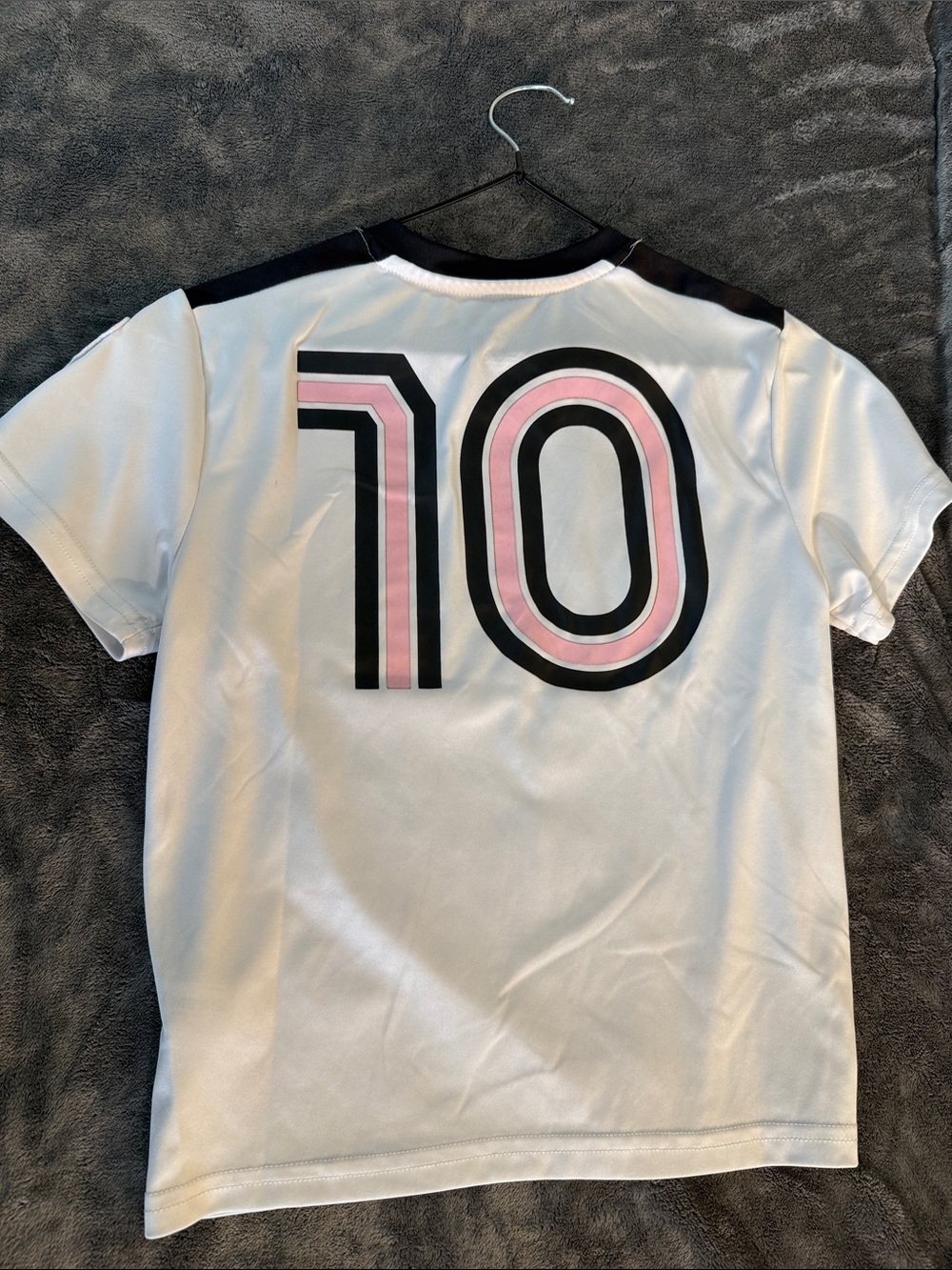 SOCCER SOCCER SOCCER ⚽️ 
White, Black & PINK 💗Kids' Messi Soccer Jersey
